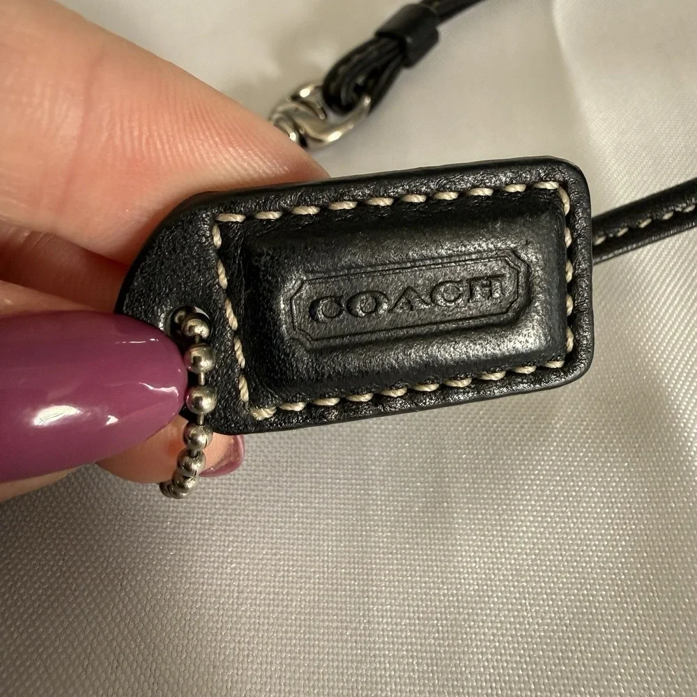 Vintage Coach Black Leather Wristlet Mini Purse Zip Top Pouch Wallet